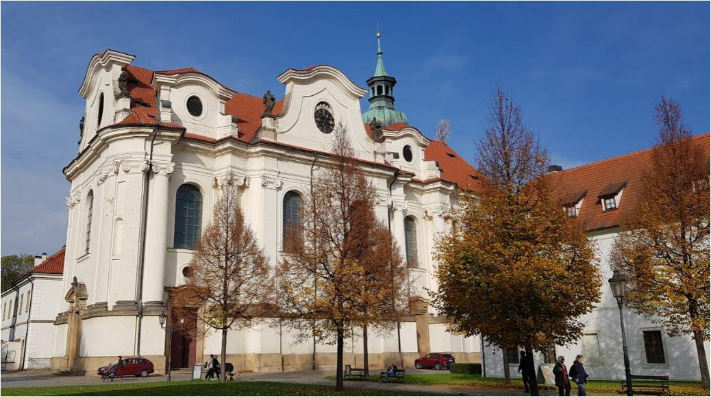 Invitation to a guided tour of the Břevnov Monastery