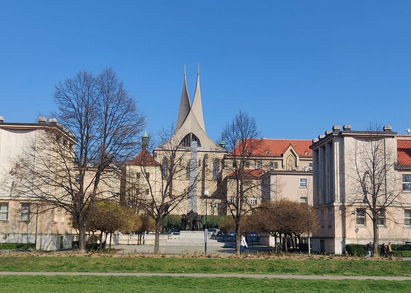An invitation to a guided tour of Prague 2, New Town