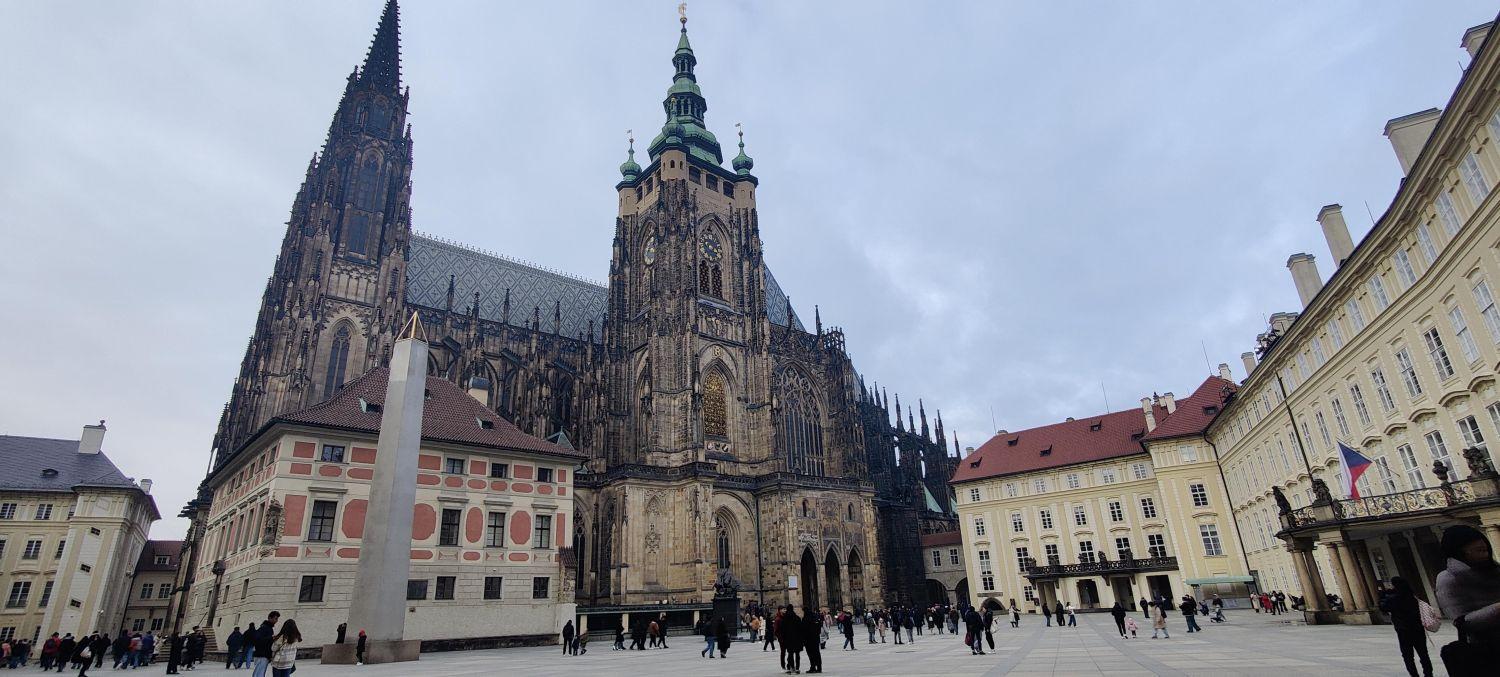 Invitation to visit the Prague Castle